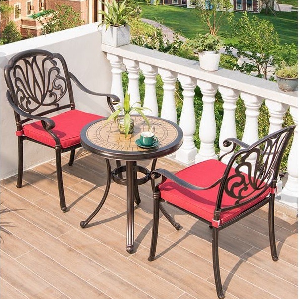 Dökme alüminyum bir masa avlu  - Outdoor Furniture One Piece incelemesi ve fiyatı